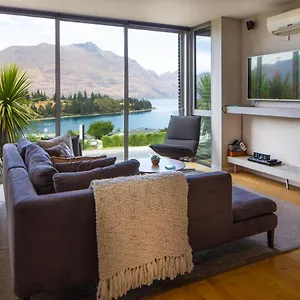 Hello Qt Pounamu Apartment *