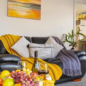 Holiday home Cozy 3 Bedroom Free Wifi & Parking Flat Walk Queenstown
