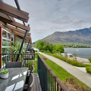Absolute Front Luxury- 2 Bedroom