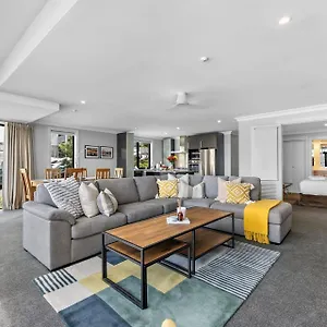 Apartment Lakefront Luxury 912 The Beacon 3 Bedroom
