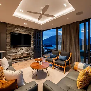 The Cove Penthouse- Views- Free Parking- Ac- Bbq Apartment
