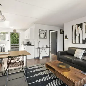 Apartment Scenic 1 *