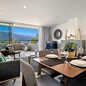 Toru - Eclectic With Delightful Views Apartment *