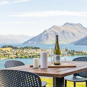 And Mountain View Retreat Free Wifi Free Street Parking Homestay *
