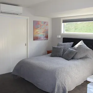 Blue Skies Guest Apartment *