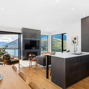 Tatil Evi A Twist On Olivers