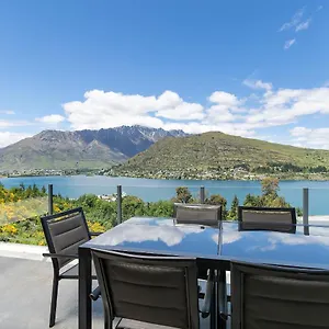 Okataina - Means Place Of Laughter, Luxury Retreat *