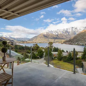 Holiday home Quaint Sanctuary On Quartz Queenstown