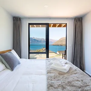 Luxury Away - Blue Water Heights *
