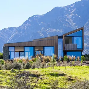 Point Vista - Luxury Holiday home Queenstown