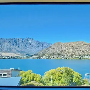 Picture Perfect - * Queenstown
