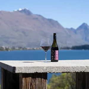 Te Wai • Luxe @ The • Apartment Queenstown