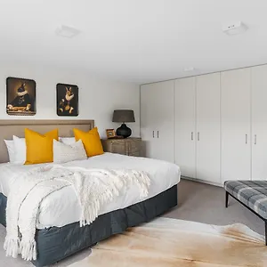 Holiday home Karearea- Ac- Free Parking- Bbq- Hot Tub Queenstown