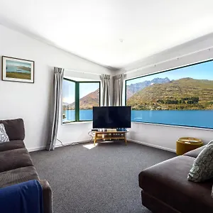 Lakefront Living At Remarkables Retreat - Eight * Queenstown