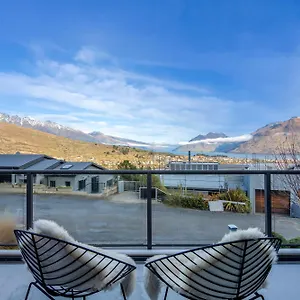 Stoneridge Place, Spacious 3 Bdr Home, Scenic Views 펜션 퀸즈타운