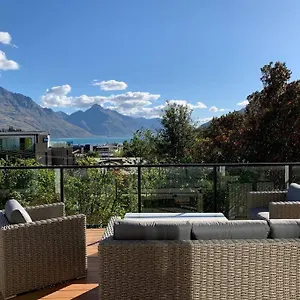 Casa de Férias Spectacular Views & Central Location Queenstown