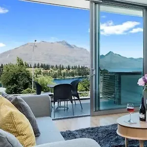 アパート Luxury Lakeview 2 Bedroom クイーンズタウン