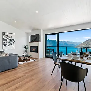 Modern Luxe House With Magnificent View *