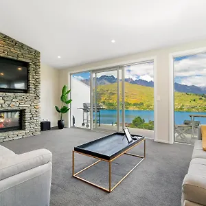 Alpine Retreat - Panoramic Views *