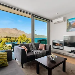 Modern Executive Living In Pounamu *