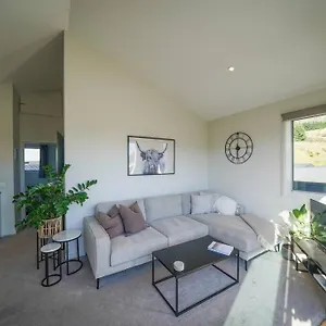 Entire Private Elevated 1 Bedroom Mountain Views
