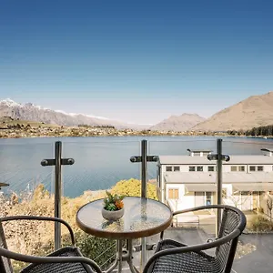 Cbd & Mountain View * Queenstown