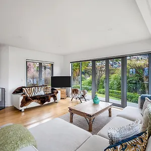 Casa de Férias Spectacular Views Uninterrupted! 3 Bedroom Private! Queenstown