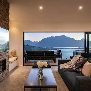 Summit Escape Hot Tub & Panoramic Beauty Σπίτι διακοπών