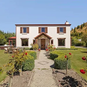 Executive Detached Luxury * Queenstown