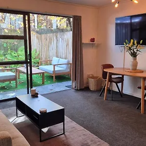 Qt Retreat Apartamento *
