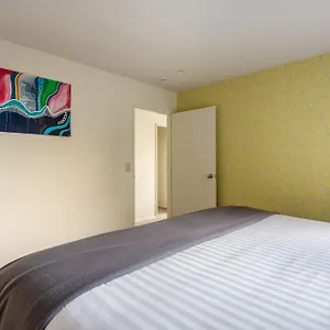 Apartamento Highlands Apt- Views- Free Parking- Ac- Bbq Queenstown