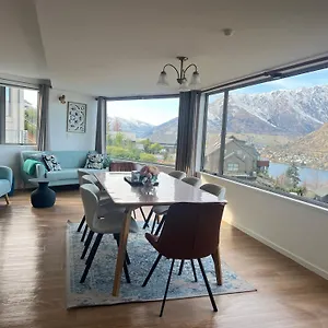 Vaneric Stays - Goldleaf Getaways 10 * Queenstown