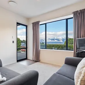 아파트 Elegant Foundations Cozy 2br Retreat 퀸즈타운