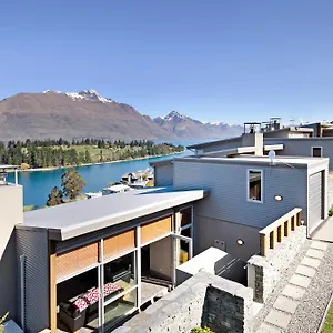 Grand Views On Earnslaw