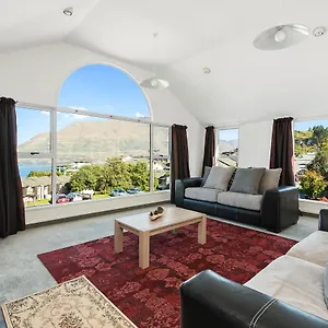 Feriehus Charming Vista On Fernhill Road Queenstown