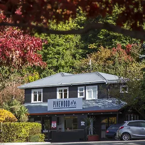 Lodge Pinewood Queenstown