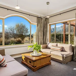 Paeroa View * Queenstown