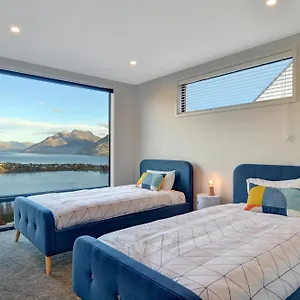 Hill - 3 Bedroom House 아파트