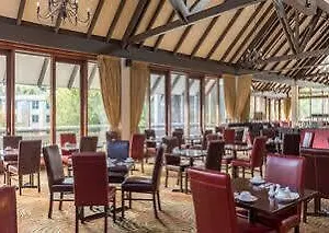 Copthorne And Lakefront 4*