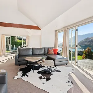 Wakatipu Views - Holiday home Queenstown