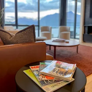 Belle Vue - Stunning Views And Hot Tub Villa Queenstown