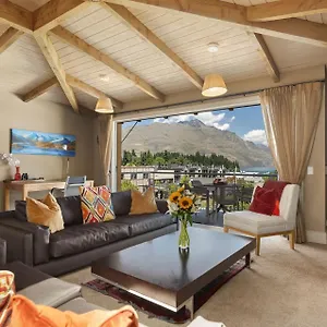 Chambers Centre Penthouse Apartment *