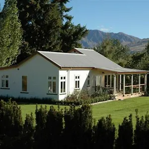 Willowbrook Country Apartment